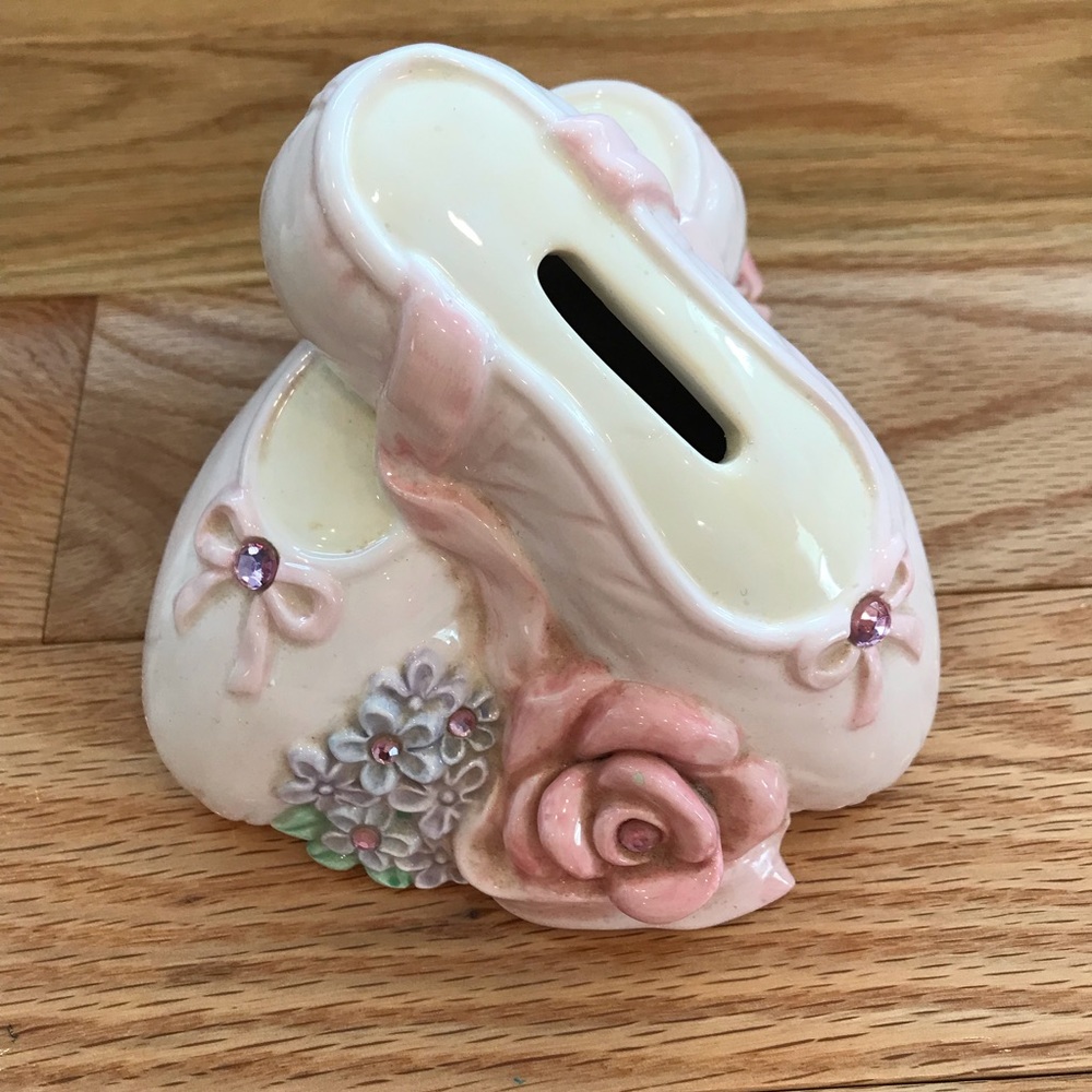 BALLET SHOE BANK